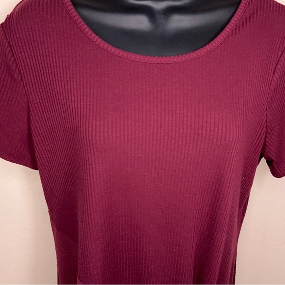 Medium Apt 9 Burgundy Red Short Sleeve Top Knot Accent Ribbed Stretch Casual - Picture 7 of 13